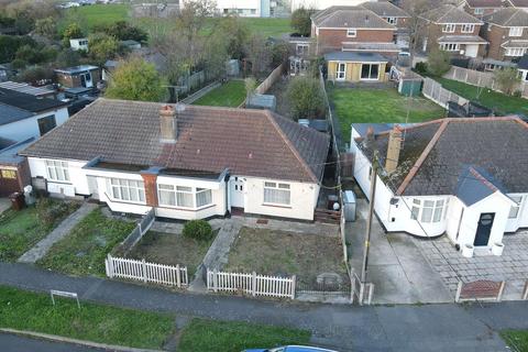 2 bedroom semi-detached bungalow for sale, The Parkway, Canvey Island SS8