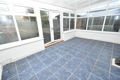 2 bedroom semi-detached bungalow for sale, The Parkway, Canvey Island SS8