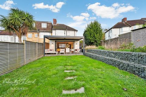 156 Ankerdine Crescent, London, SE18 3LG
