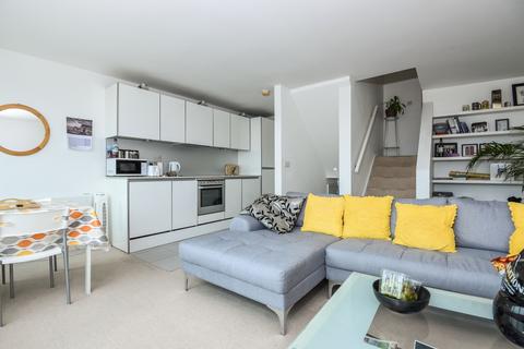 2 bedroom apartment to rent, George Beard Road London SE8