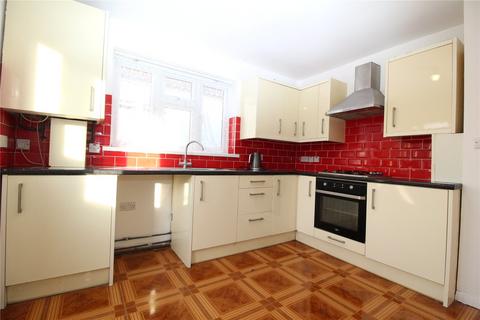 3 bedroom bungalow to rent, Somerset Gardens, Hornchurch, Essex, RM11