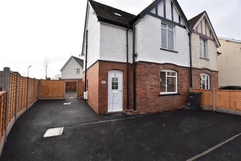 3 bedroom semi-detached house to rent, Eign Road, Hereford HR1