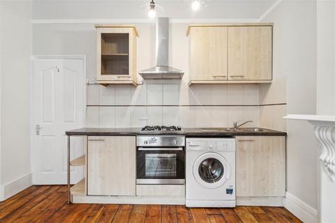 1 bedroom flat to rent, Lambert Road, SW2