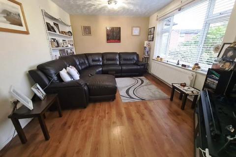 3 bedroom terraced house for sale, Circular Road, Denton, Denton