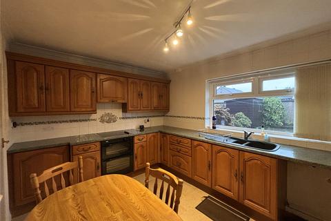 3 bedroom semi-detached house to rent, Ennerdale Road, Greater Manchester OL11