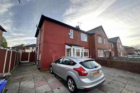 3 bedroom end of terrace house for sale, Folkestone Road East, Clayton, Manchester