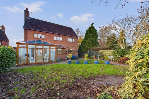 5 bedroom detached house for sale, Waters Reach, Hempsted, Gloucester, Gloucestershire, GL2