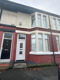 3 bedroom semi-detached house to rent, Kenyon Road, Liverpool