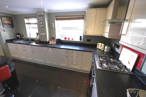 7 Brussels Close, Harwich, CO12 3SF