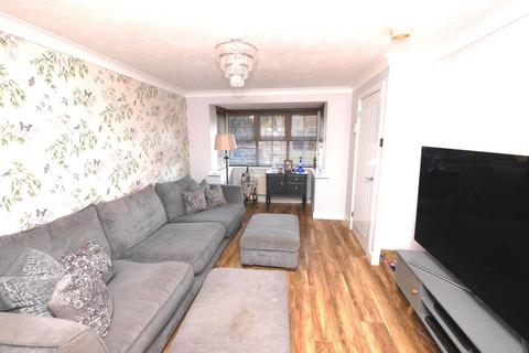 7 Brussels Close, Harwich, CO12 3SF