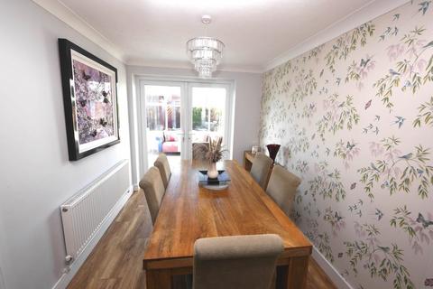 7 Brussels Close, Harwich, CO12 3SF