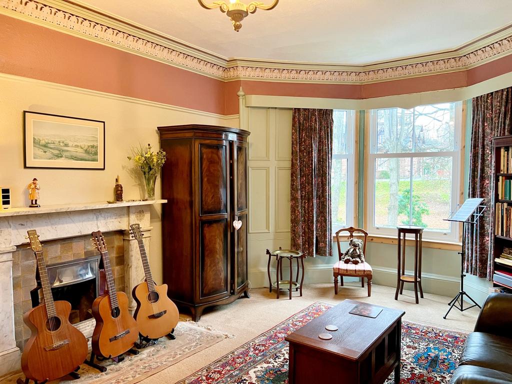 10 Lovers Walk, Dumfries - Williamson and Henry