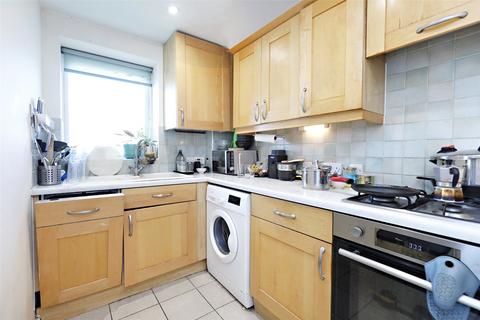 2 bedroom apartment to rent, Tudor Court, Princes Riverside Road, London, SE16