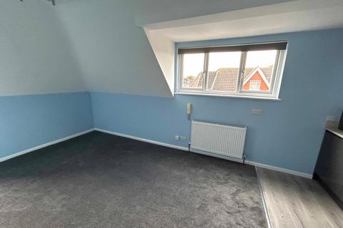 1 bedroom flat to rent, REFURBISHED ONE BEDROOM FLAT - BOSCOMBE