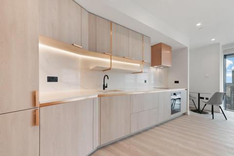 Studio to rent, Aspen, Marsh Wall, Canary Wharf, London, E14