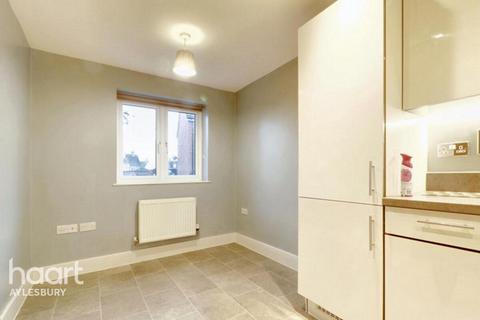 undefined, Lakeland Drive, Aylesbury