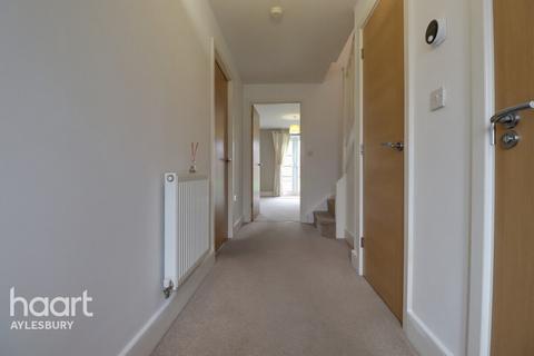 undefined, Lakeland Drive, Aylesbury