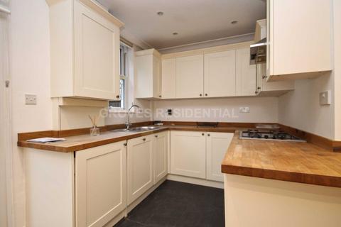 4 bedroom terraced house for sale, Stanley Avenue, New Malden