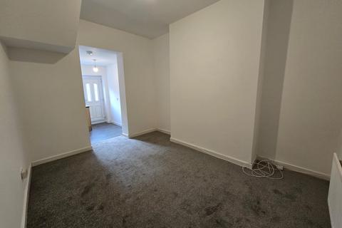 2 bedroom terraced house to rent, Princes Street, Bishop Auckland, DL14