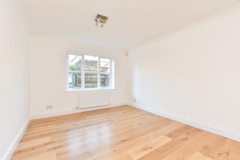 1 bedroom ground floor flat for sale, Overton Road, Sutton, Surrey