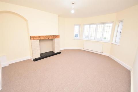 3 bedroom cottage to rent, Raby Road, Thornton Hough