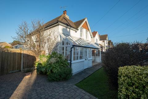 4 bedroom detached house for sale, Spenser Road, Herne Bay, CT6