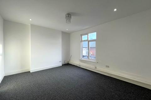 1 bedroom maisonette to rent, High Town Road, Luton LU2