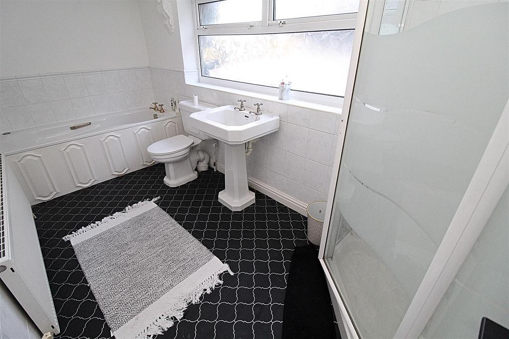 Main Bathroom