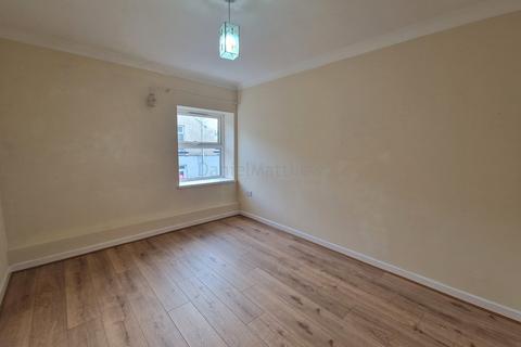 3 bedroom flat to rent, Ogwy Street, Nantymoel, Bridgend, Bridgend County. CF32 7SE