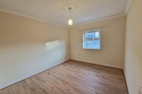 3 bedroom flat to rent, Ogwy Street, Nantymoel, Bridgend, Bridgend County. CF32 7SE