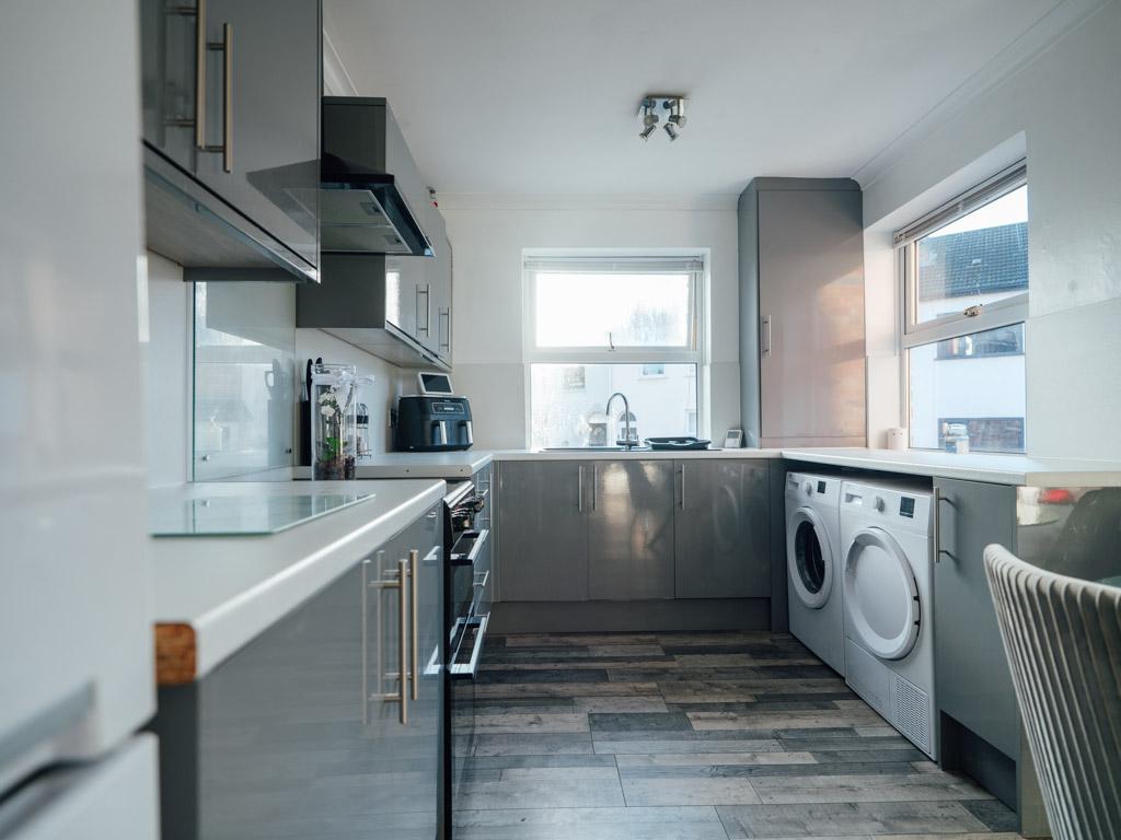 Open Plan Kitchen / Living / Dining Area