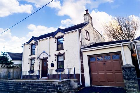 3 bedroom detached house for sale, Glebe Road, Loughor, Swansea, City And County of Swansea.