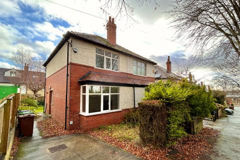 2 bedroom semi-detached house to rent, Castle Grove Avenue, Headingley, Leeds, LS6