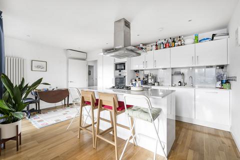 2 bedroom penthouse to rent, Calvin Street, Shoreditch, London, E1