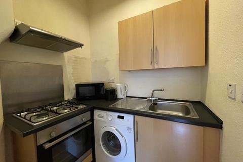 1 bedroom flat to rent, West Norton Place, Edinburgh EH7