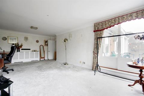 4 bedroom penthouse for sale, 44 The Ridgeway, Enfield