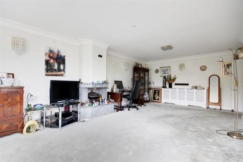 4 bedroom penthouse for sale, 44 The Ridgeway, Enfield