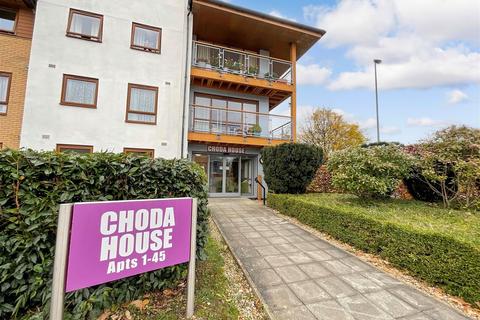 2 bedroom ground floor flat for sale, Commonwealth Drive, Three Bridges, Crawley, West Sussex