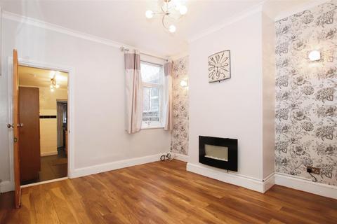 2 bedroom terraced house to rent, Queen Street, Porthill, Newcastle