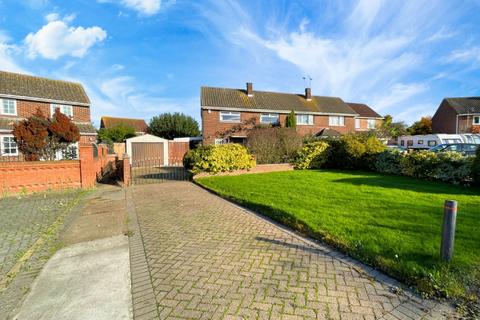 3 bedroom semi-detached house for sale, Mollands Lane, South Ockendon, Essex, RM15