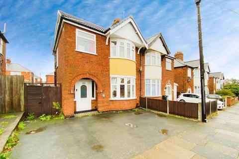 4 bedroom semi-detached house for sale, Glenfield Road, Leicester, LE3