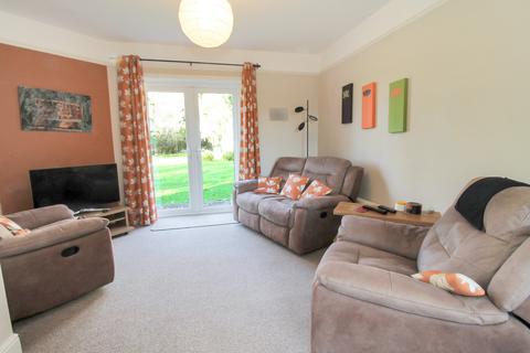 2 bedroom bungalow for sale, Holywell Estate, Swanmore