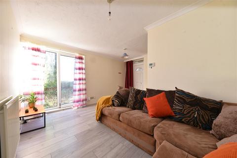 2 bedroom flat for sale, Grace Way, Stevenage