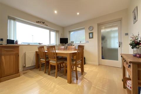 4 bedroom detached house for sale, Box Hill, Scarborough