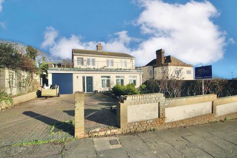 3 bedroom detached house for sale, Winterstoke Crescent, Ramsgate