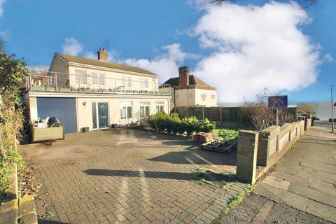 3 bedroom detached house for sale, Winterstoke Crescent, Ramsgate