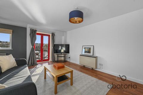 2 bedroom apartment for sale, Newlands Quay, London, E1W