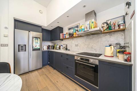 2 bedroom flat for sale, Chatham Place, London E9