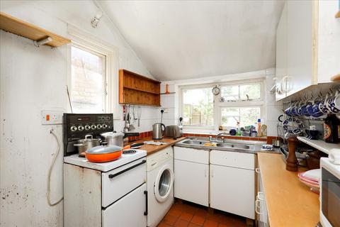 292 Windmill Road, London, W5 4DL