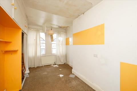 292 Windmill Road, London, W5 4DL